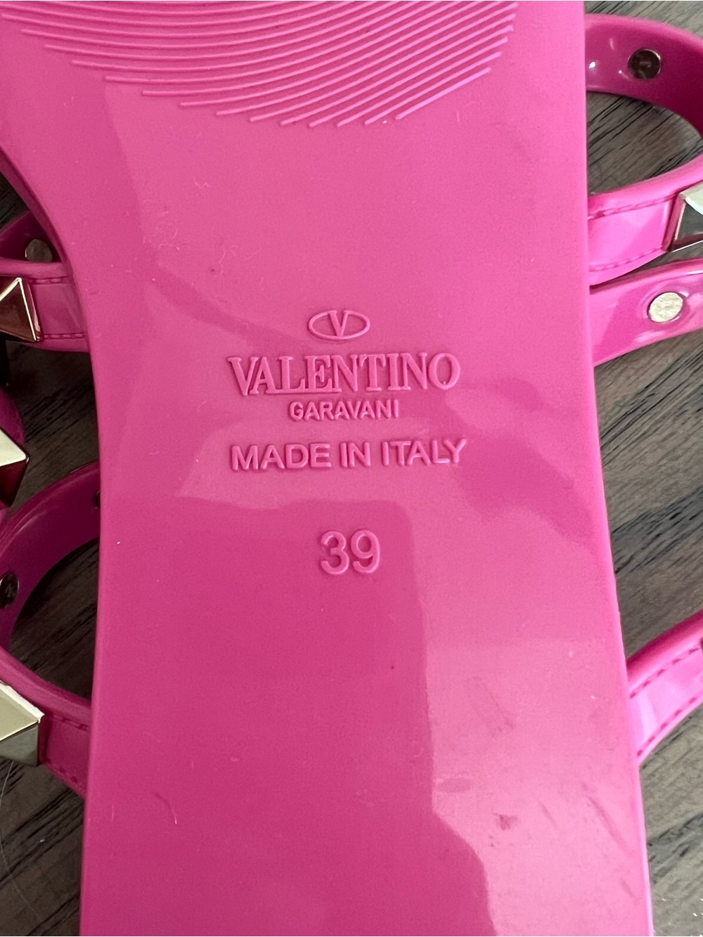 Valentino Garavani Women Rockstud PVC Jelly Thong Slide Sandals Pink NWOB - Picture 4 of 4